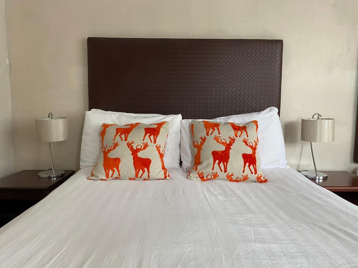 בורנמות' Hinton Firs Hotel מראה חיצוני תמונה