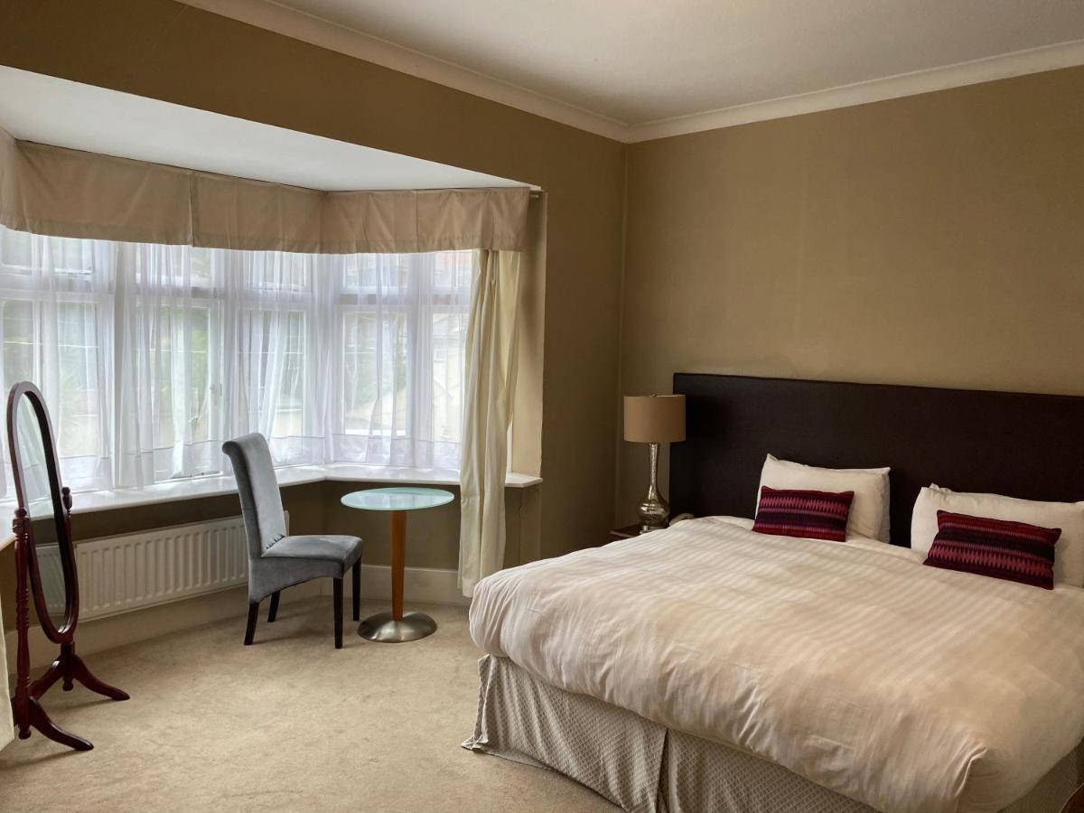 בורנמות' Hinton Firs Hotel מראה חיצוני תמונה