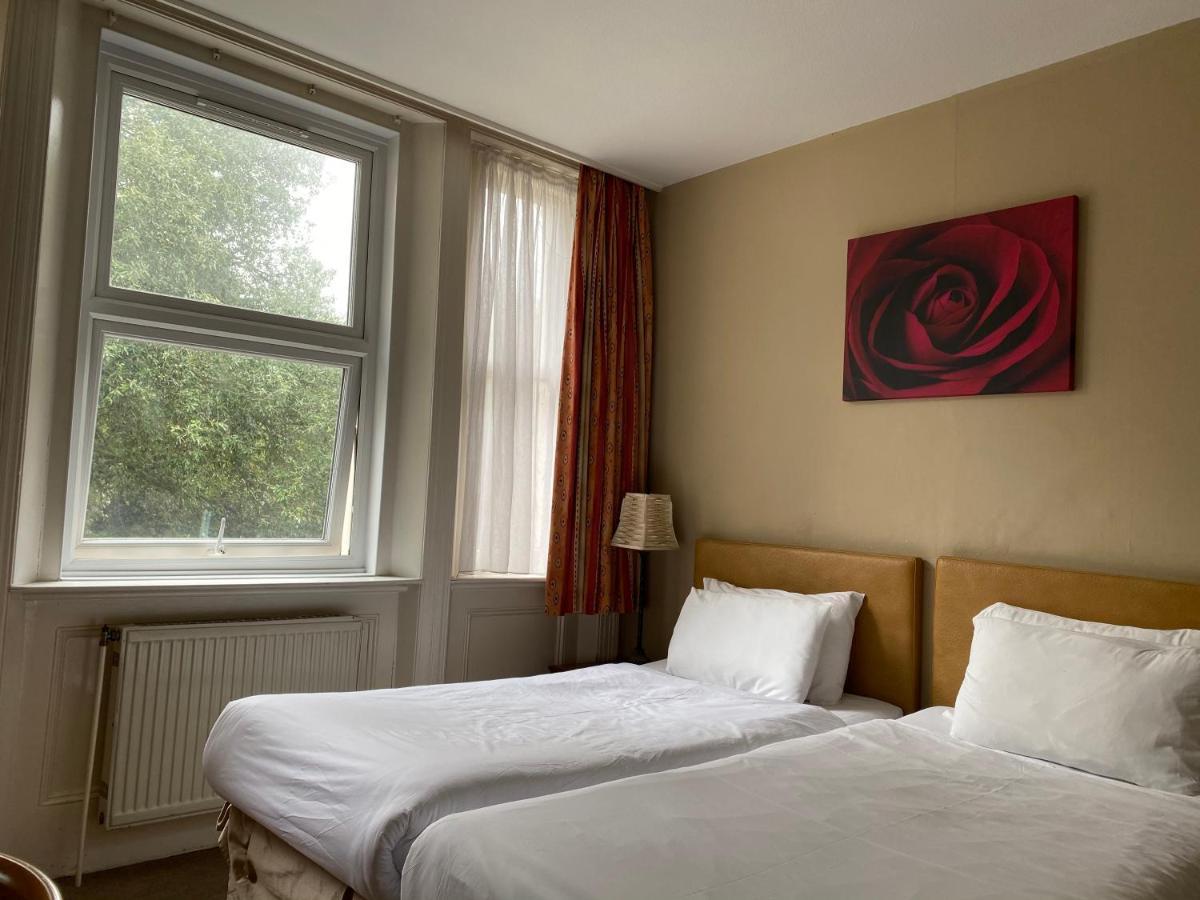 בורנמות' Hinton Firs Hotel מראה חיצוני תמונה