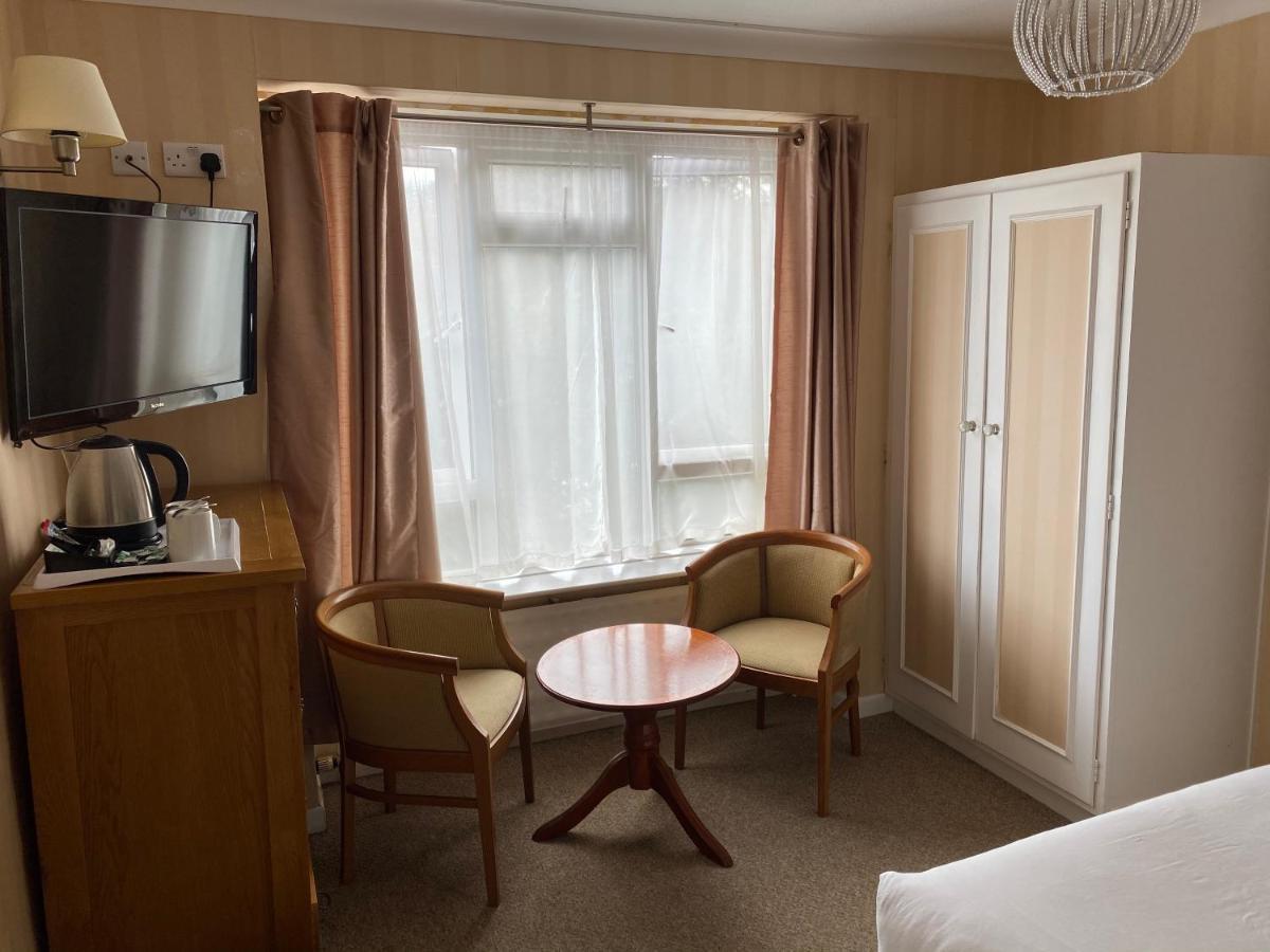 בורנמות' Hinton Firs Hotel מראה חיצוני תמונה