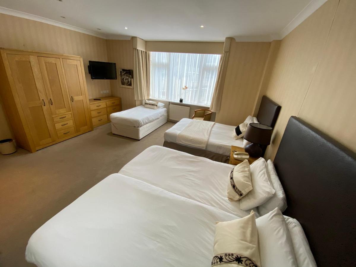בורנמות' Hinton Firs Hotel מראה חיצוני תמונה