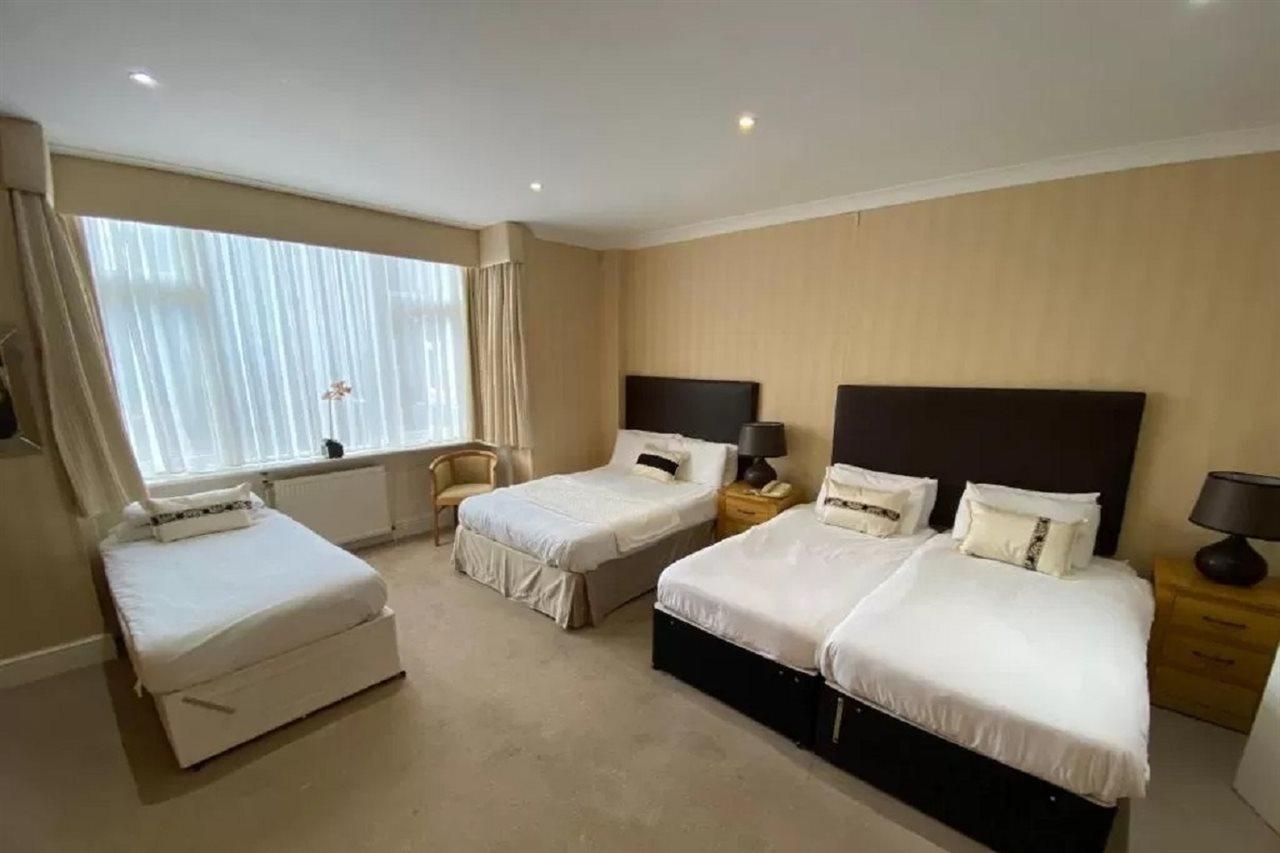 בורנמות' Hinton Firs Hotel מראה חיצוני תמונה