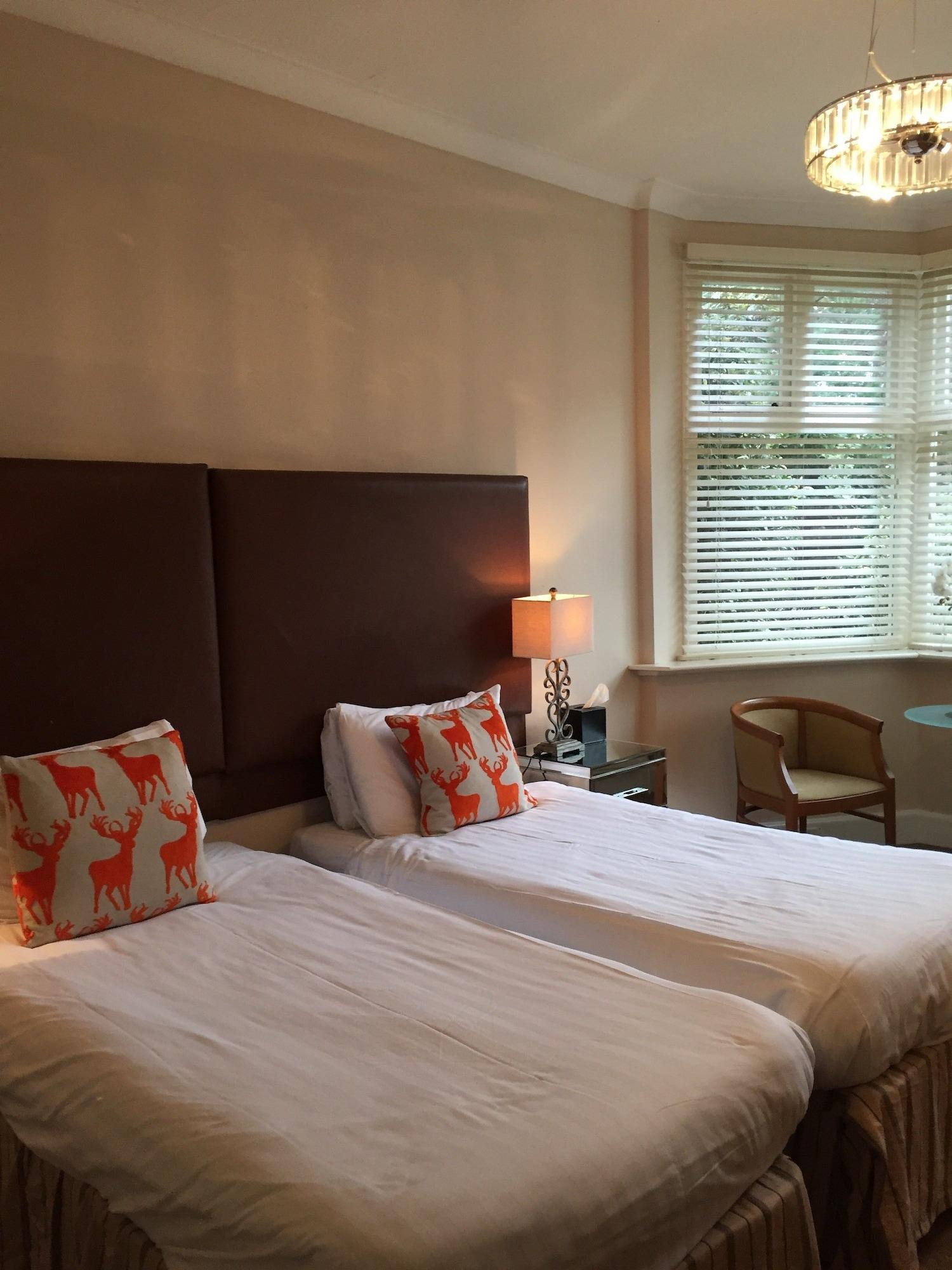 בורנמות' Hinton Firs Hotel מראה חיצוני תמונה