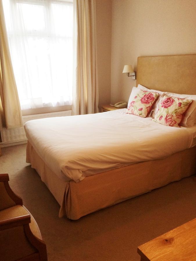 בורנמות' Hinton Firs Hotel מראה חיצוני תמונה